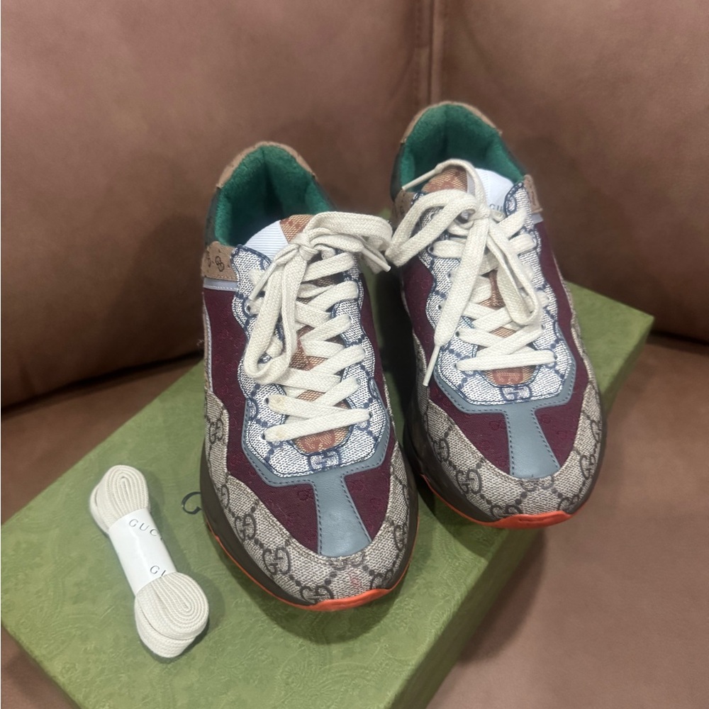 Gucci Burgundy and Beige Patterned Sneakers